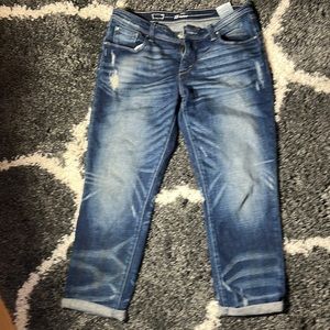 Levi’s boyfriend jeans size 27 woman